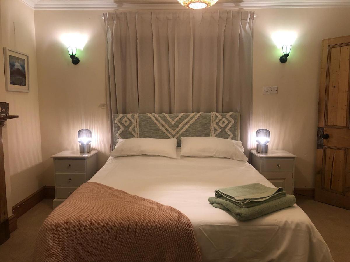 The Dragonfly Bnb, Гластонбері Екстер'єр фото