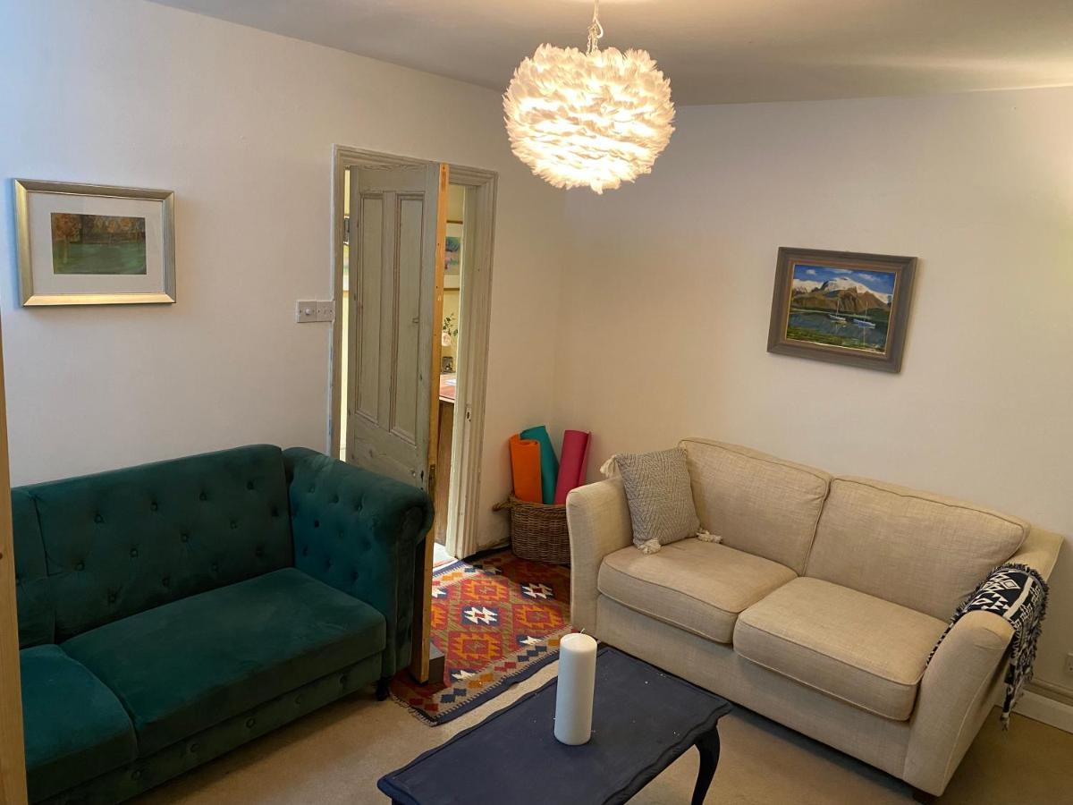 The Dragonfly Bnb, Гластонбері Екстер'єр фото
