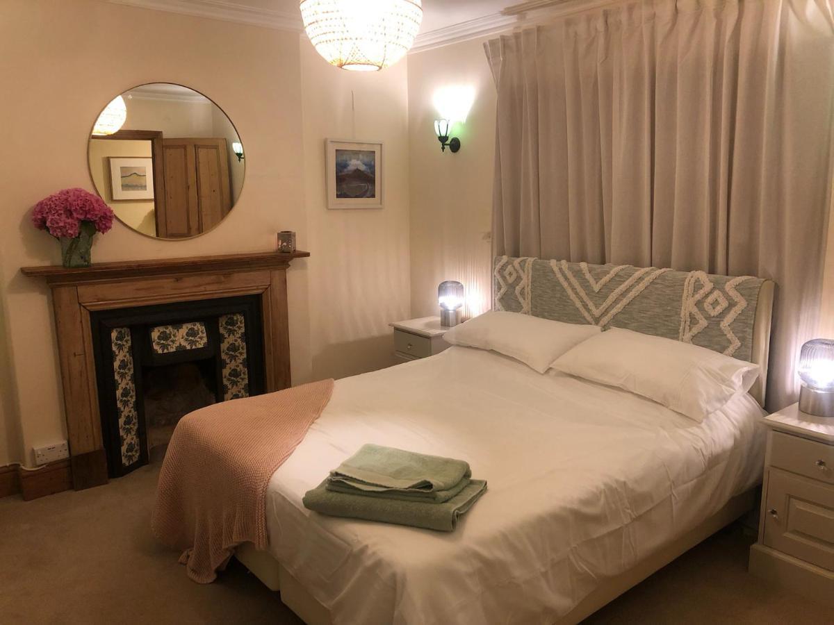 The Dragonfly Bnb, Гластонбері Екстер'єр фото